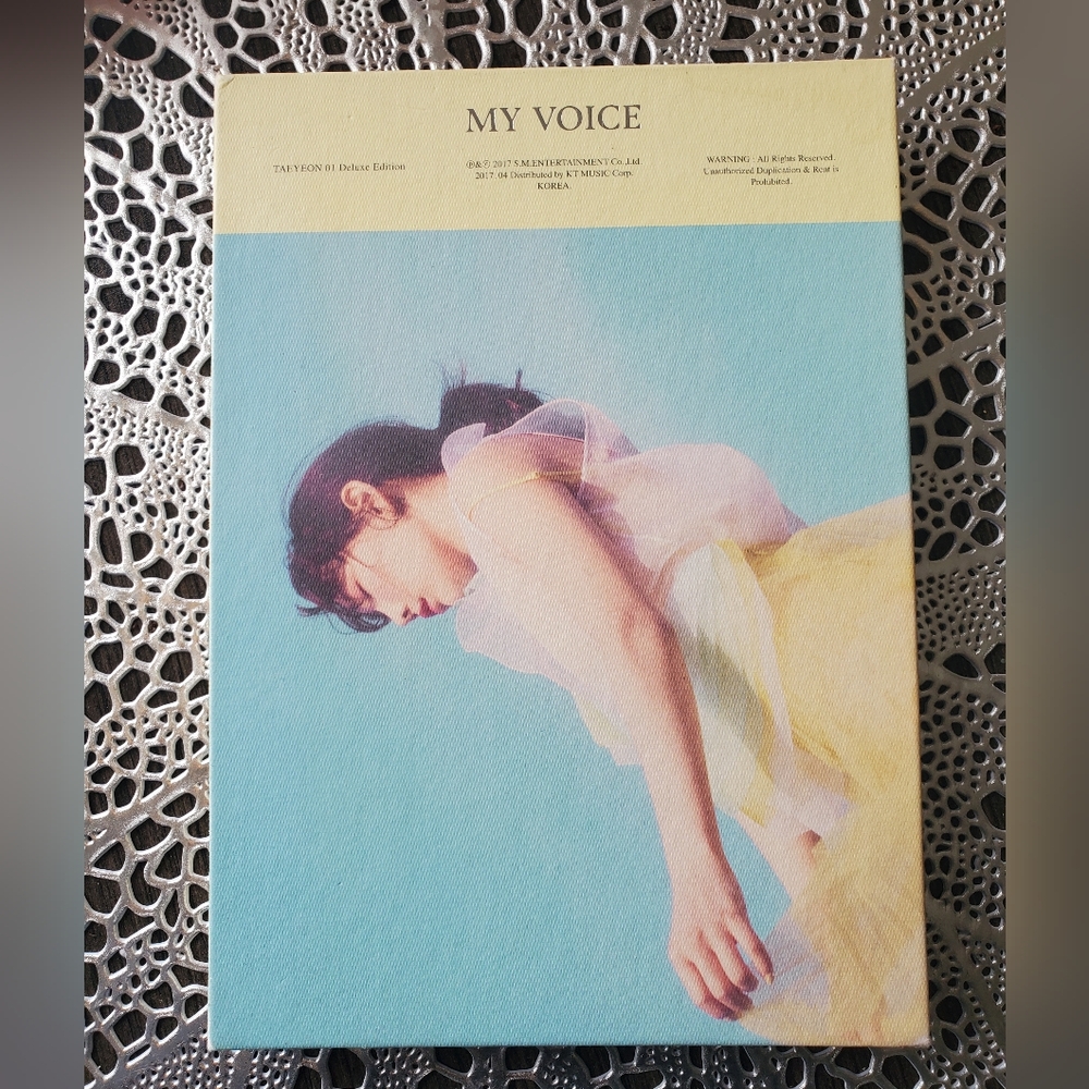 Taeyeon Girl's Generation Deluxe Edition My Voice Album(CD)/Book With Autograph